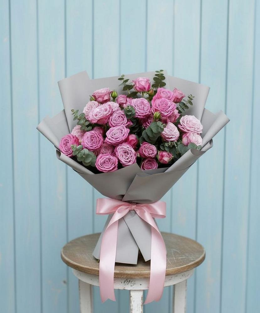 Букет цветов из: Розы в Пятигорске