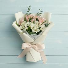 Букет цветов из:  Альстромерии в Пятигорске