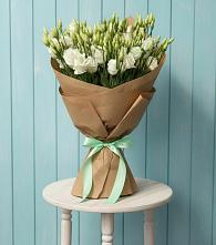 Букет цветов из:  Лизиантусы в Пятигорске