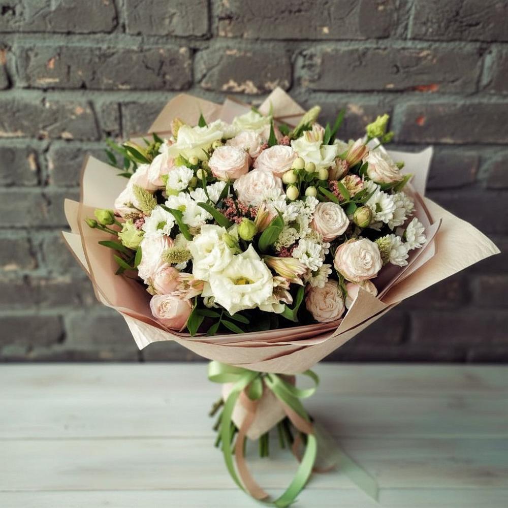 Букет цветов из: Альстромерии, Розы и Хризантемы в Пятигорске
