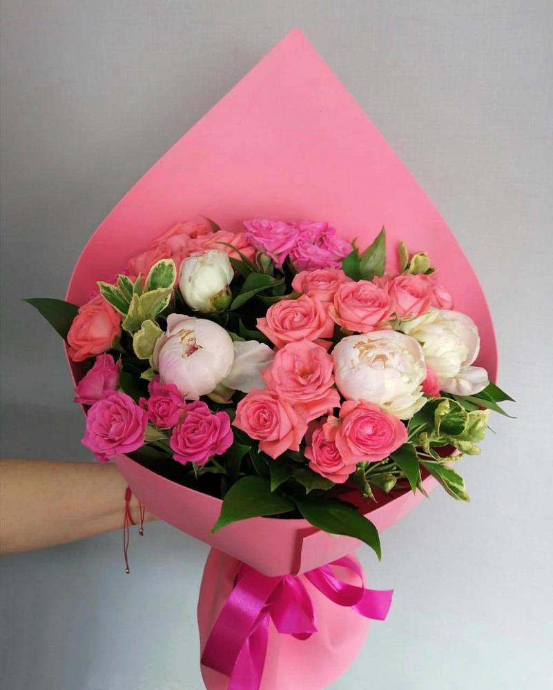 Букет цветов из: Розы в Пятигорске