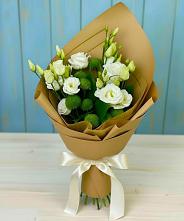 Букет цветов из:  Хризантемы и Лизиантусы в Пятигорске