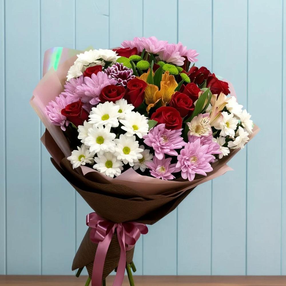 Букет цветов из: Розы, Хризантемы и Альстромерии в Пятигорске