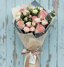 Букет нежный и розовый в Пятигорске Букет цветов из:  Розы в Пятигорске