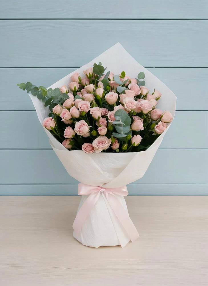 Букет цветов из: Розы в Пятигорске