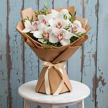Букет цветов из:  Орхидеи и Розы в Пятигорске